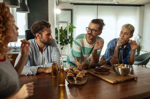 Comment créer un espace de dégustation de vins et fromages français pour un bistrot parisien?